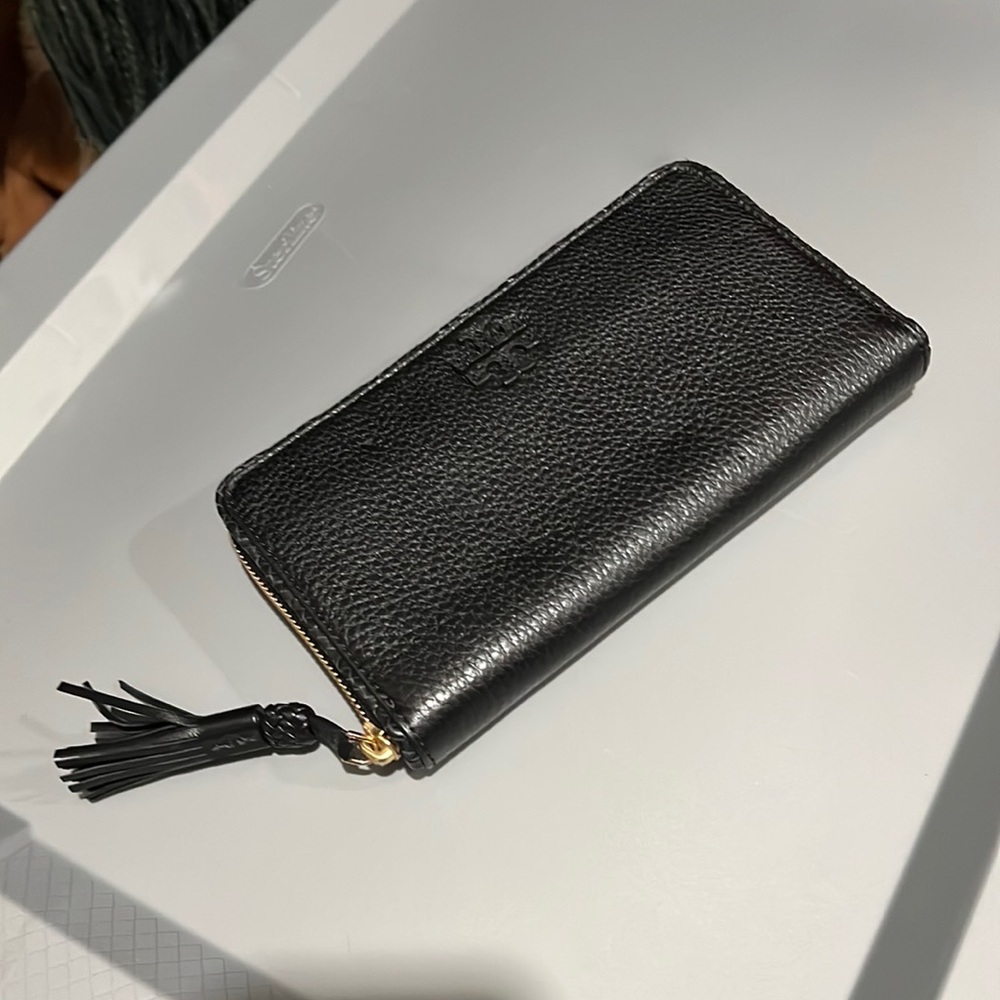 Tory Burch wallet